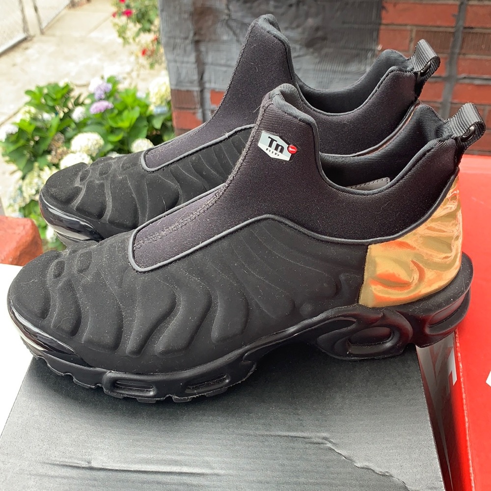 Nike WMNS AIR MAX PLUS SLIP SP